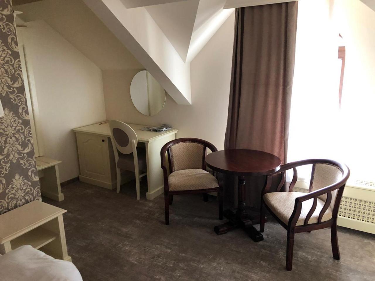 Ana Boutique Bed and Breakfast Alba Iulia Exteriör bild