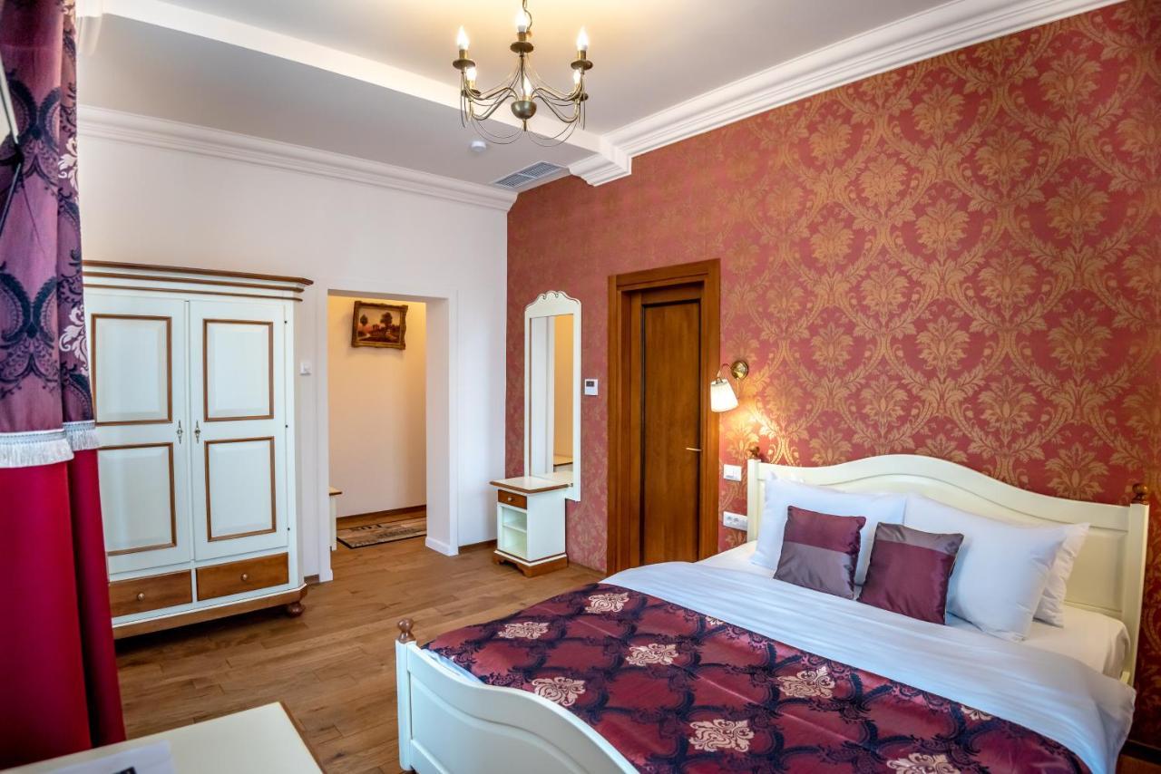 Ana Boutique Bed and Breakfast Alba Iulia Exteriör bild