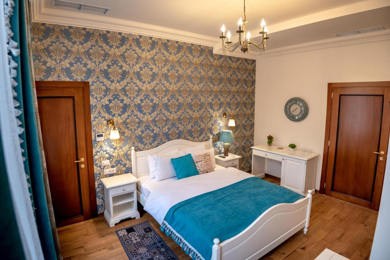 Ana Boutique Bed and Breakfast Alba Iulia Exteriör bild