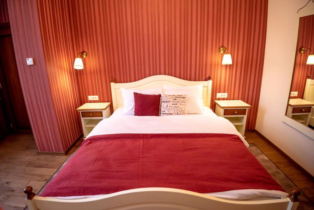 Ana Boutique Bed and Breakfast Alba Iulia Exteriör bild